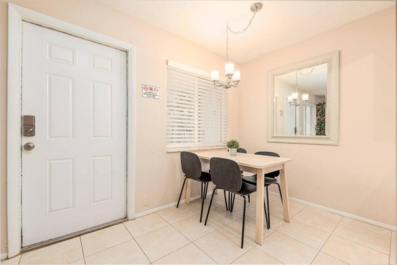 Апартаменти The Retreat 3 - Wilton Manors Форт-Лодердейл Екстер'єр фото